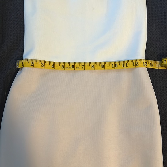 SOLD Victoria Beckham White & Pink Dress - Picture 5 of 13